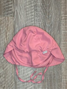 i play. Pink Sun Hat with Chin Ties